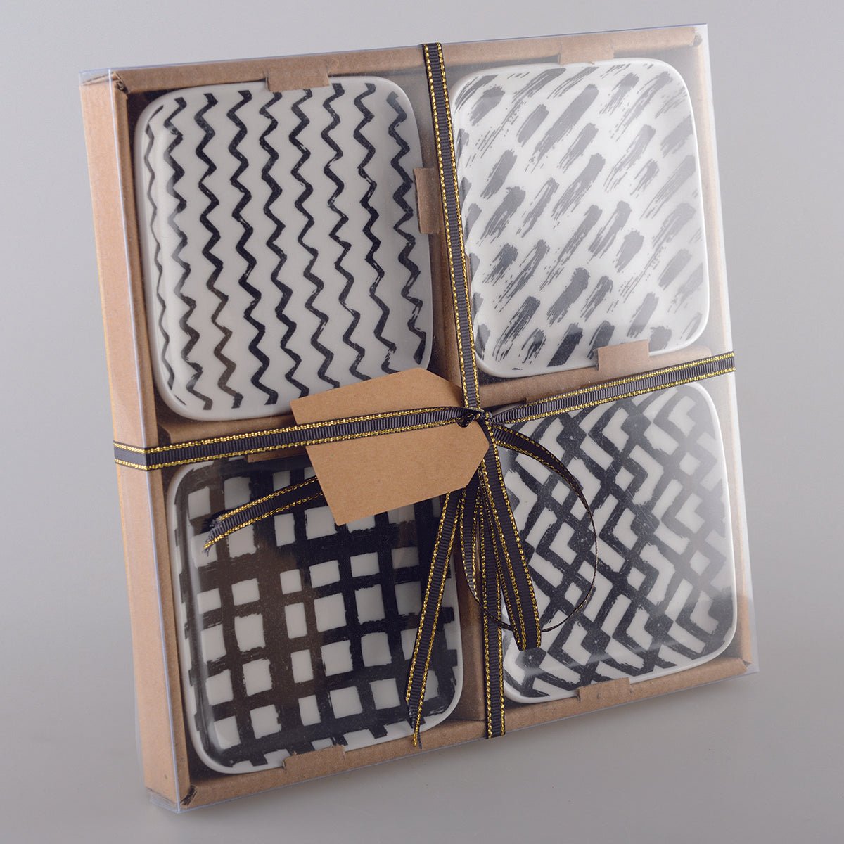 Black and white plates 9.5cm - Lot of 4 - CozyVibe.eu