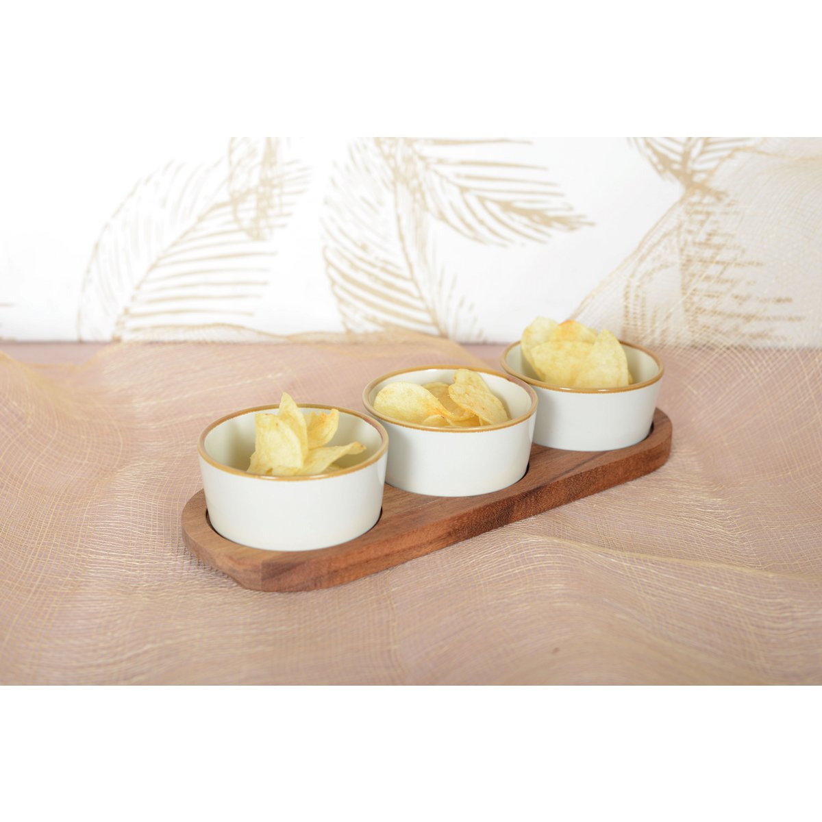 Snacks set of 3 bowls on a wooden tray 29x10x5.1cm - CozyVibe.eu