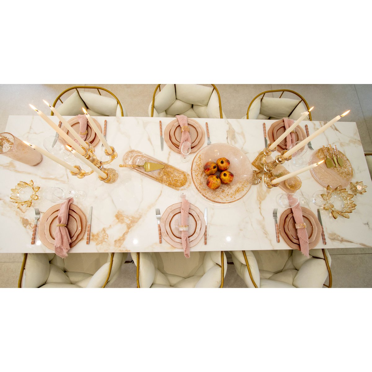 Goudkleurige fruitschaal van hars – 40 × 40 cm