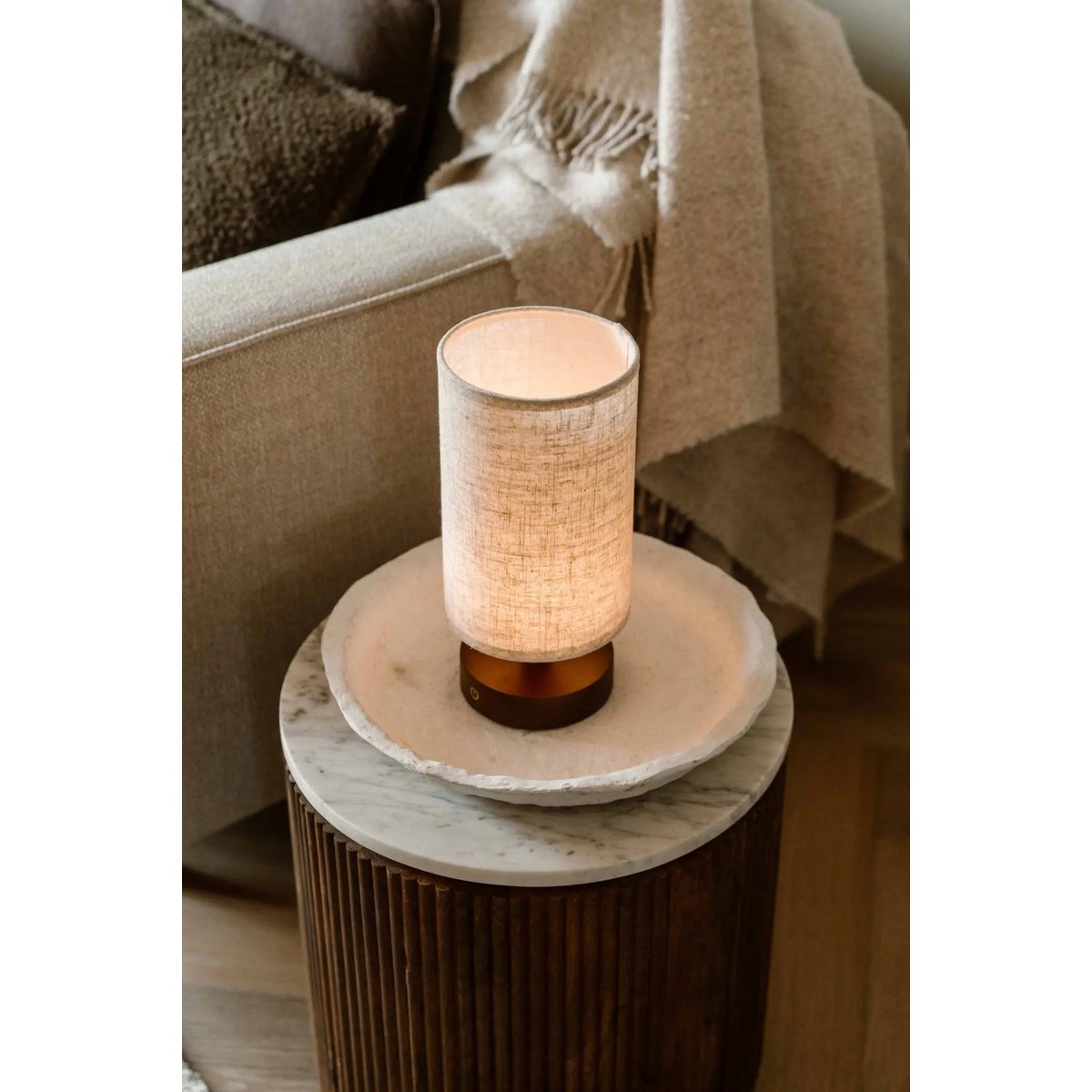 Ben rechargeable wooden table lamp with dimmable LED light