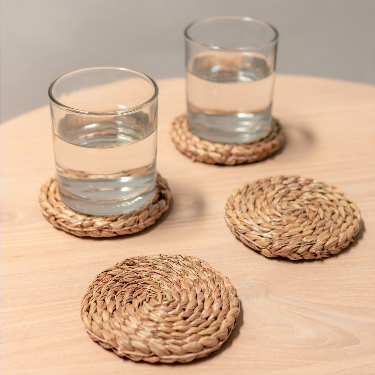 Coasters Woven from Seagrass Set of 4 or 8 Handmade Round Coasters SUKU - CozyVibe.eu