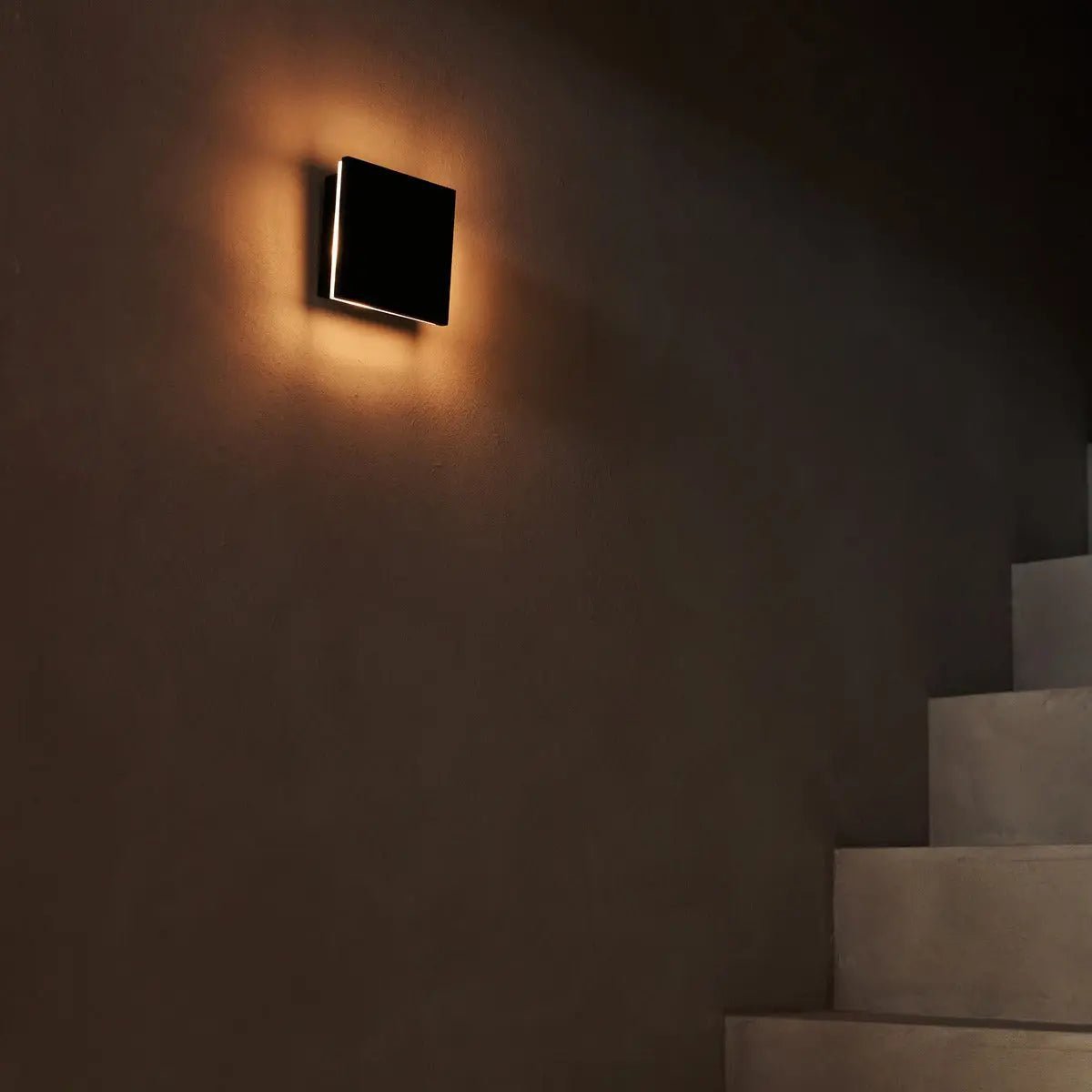 Lane Black Rechargeable Wall Light – 5000K