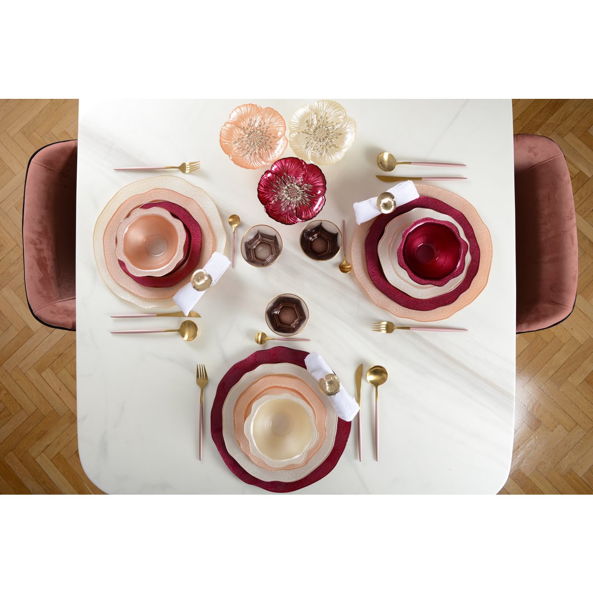 fuchsia plate - CozyVibe.eu