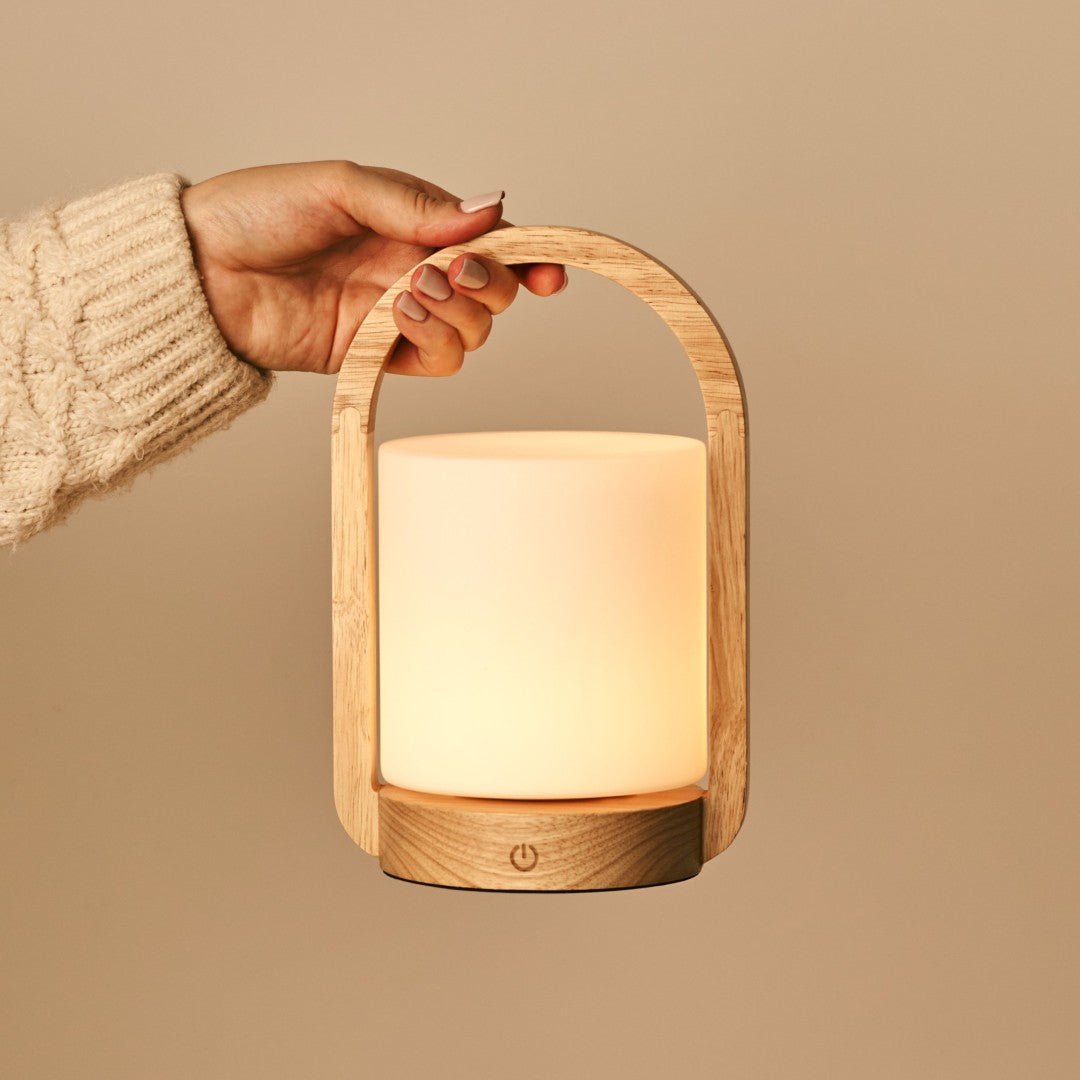 George Light Brown Wooden Lamp – Rechargeable Frosted Glass Design - CozyVibe.eu