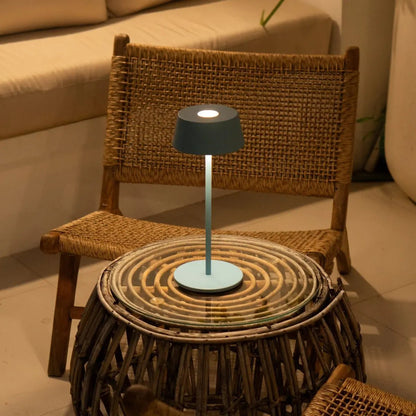 Hugo lamp by CozyVibe, modern dimmable LED table design, rechargeable