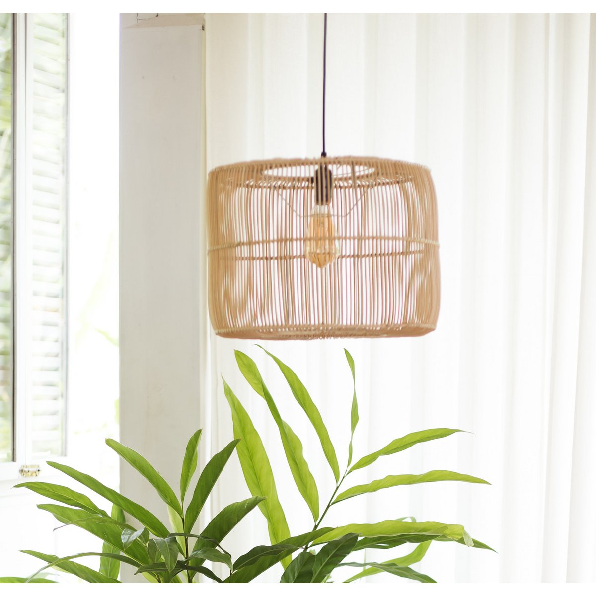 LIKU Rattan Pendant Lamp – Handmade Boho Lampshade Design - CozyVibe.eu