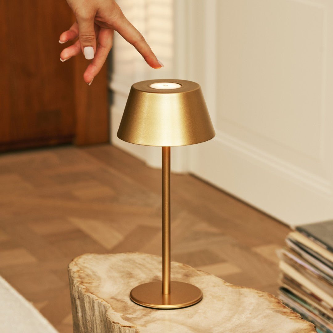 Milou Gold Table Lamp – Cordless Rechargeable Light with 3 Modes - CozyVibe.eu