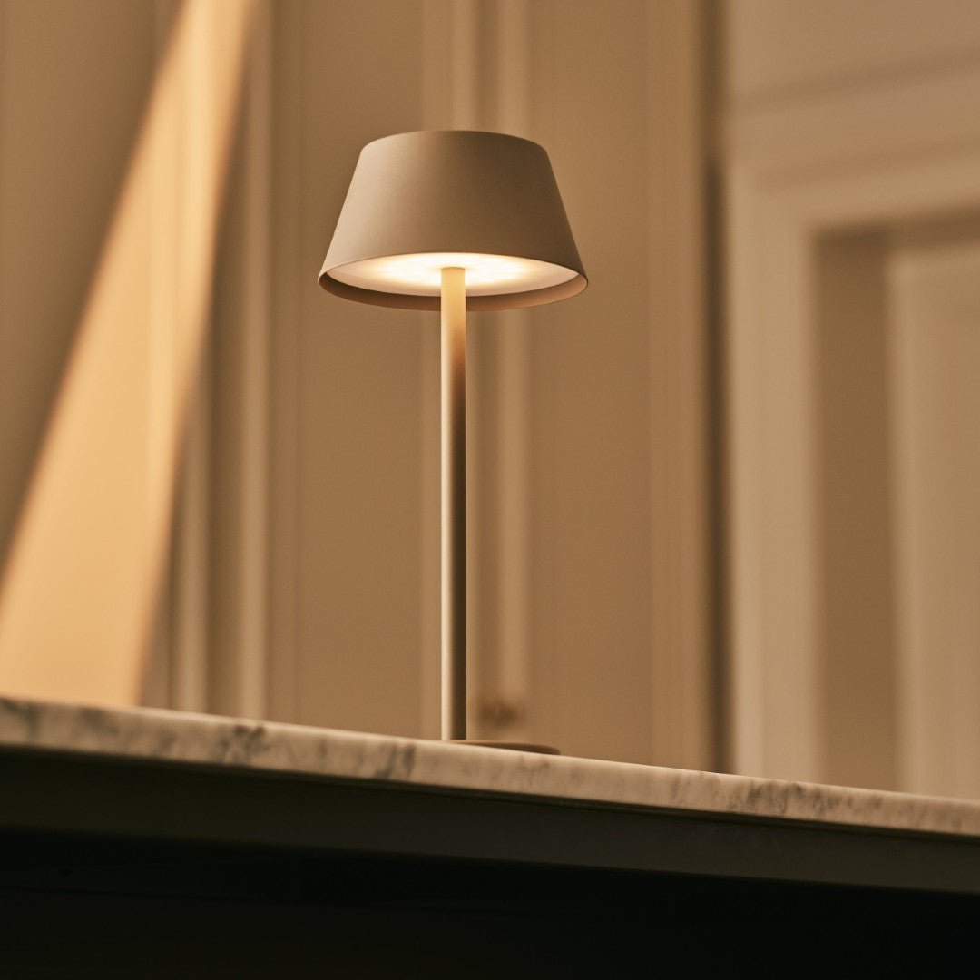 Milou Table Lamp – Cordless Rechargeable Light with 3 Modes - CozyVibe.eu