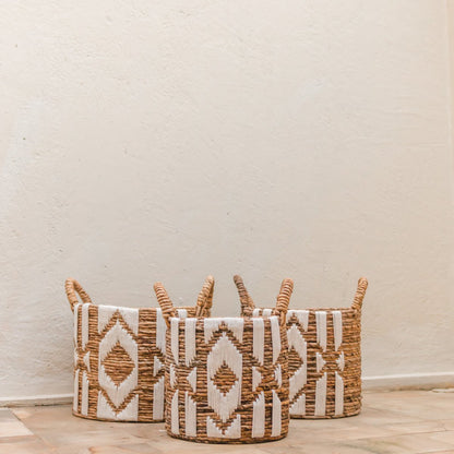 NASARI Basket – Banana Fibre Storage with Macrame - CozyVibe.eu