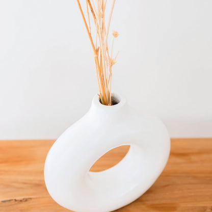 NUSA White Ring - Shaped Vase – Handmade Small Boho Clay Vase - CozyVibe.eu