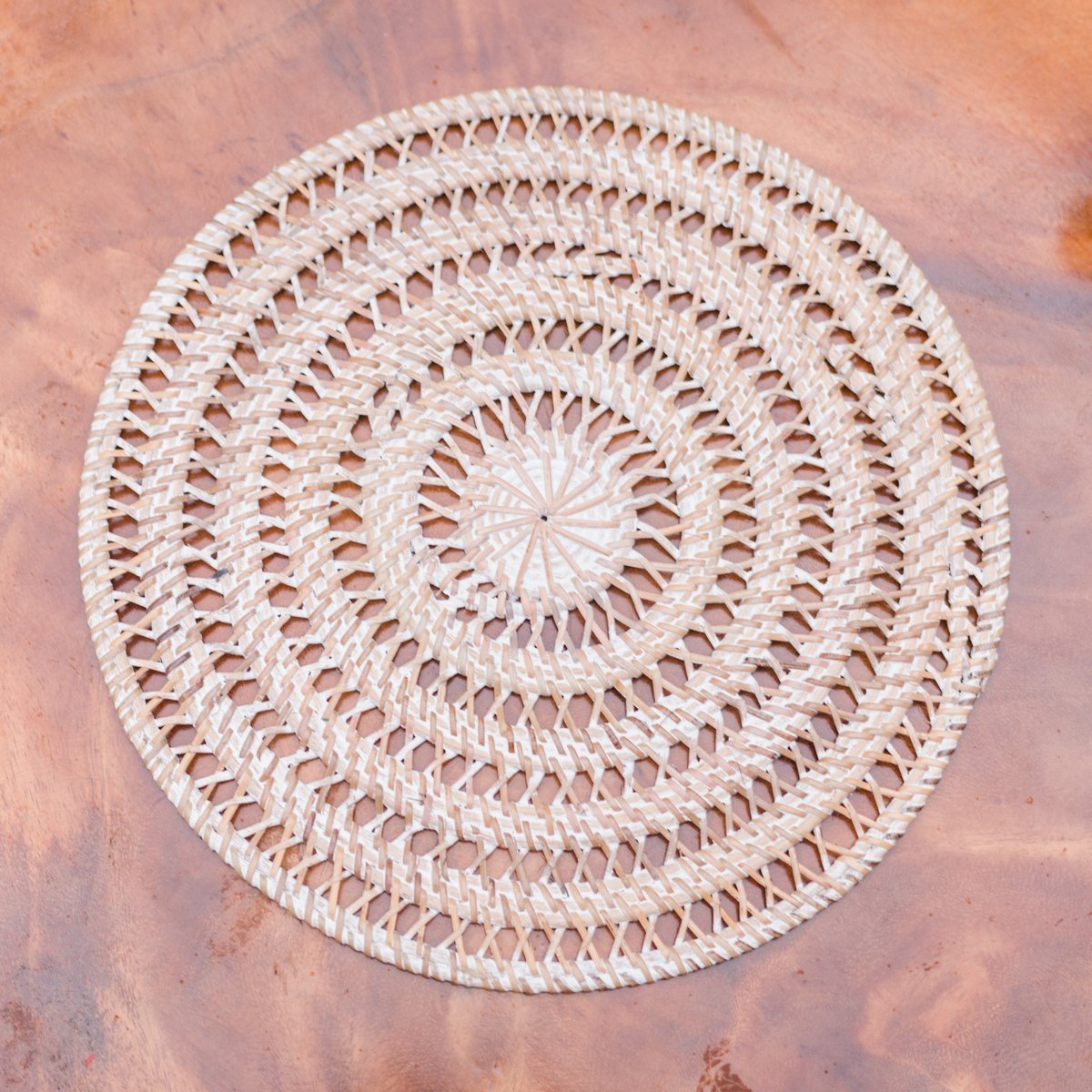 Iluh rattan placemat for home décor by CozyVibe

