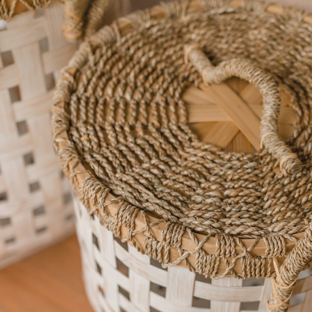 Handwoven bamboo basket with lid for cozy home décor by CozyVibe

