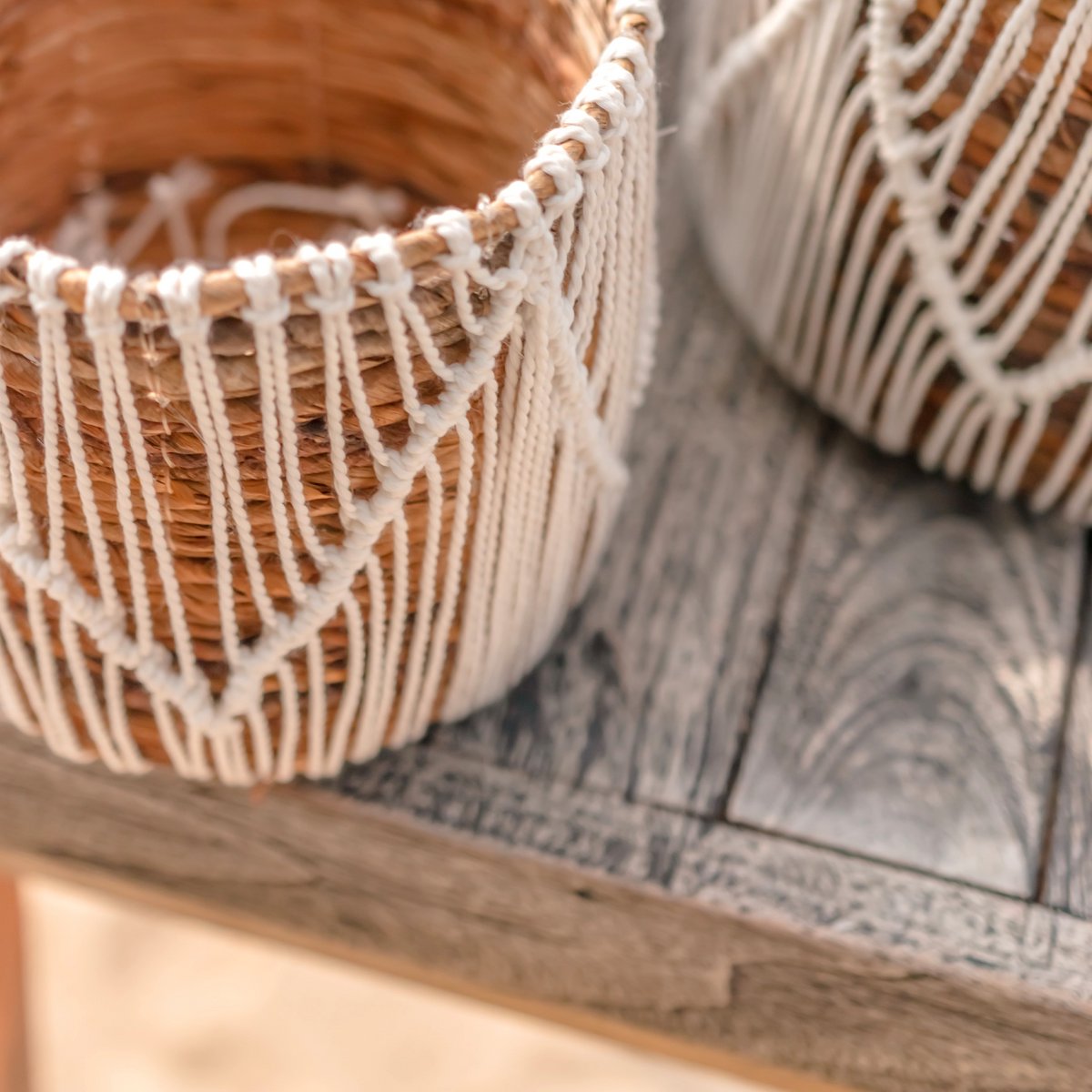 Small Seagrass Basket ORIS | Round Flower Basket | Woven Boho Basket | Plant Basket | Planter | Macrame Basket - CozyVibe.eu