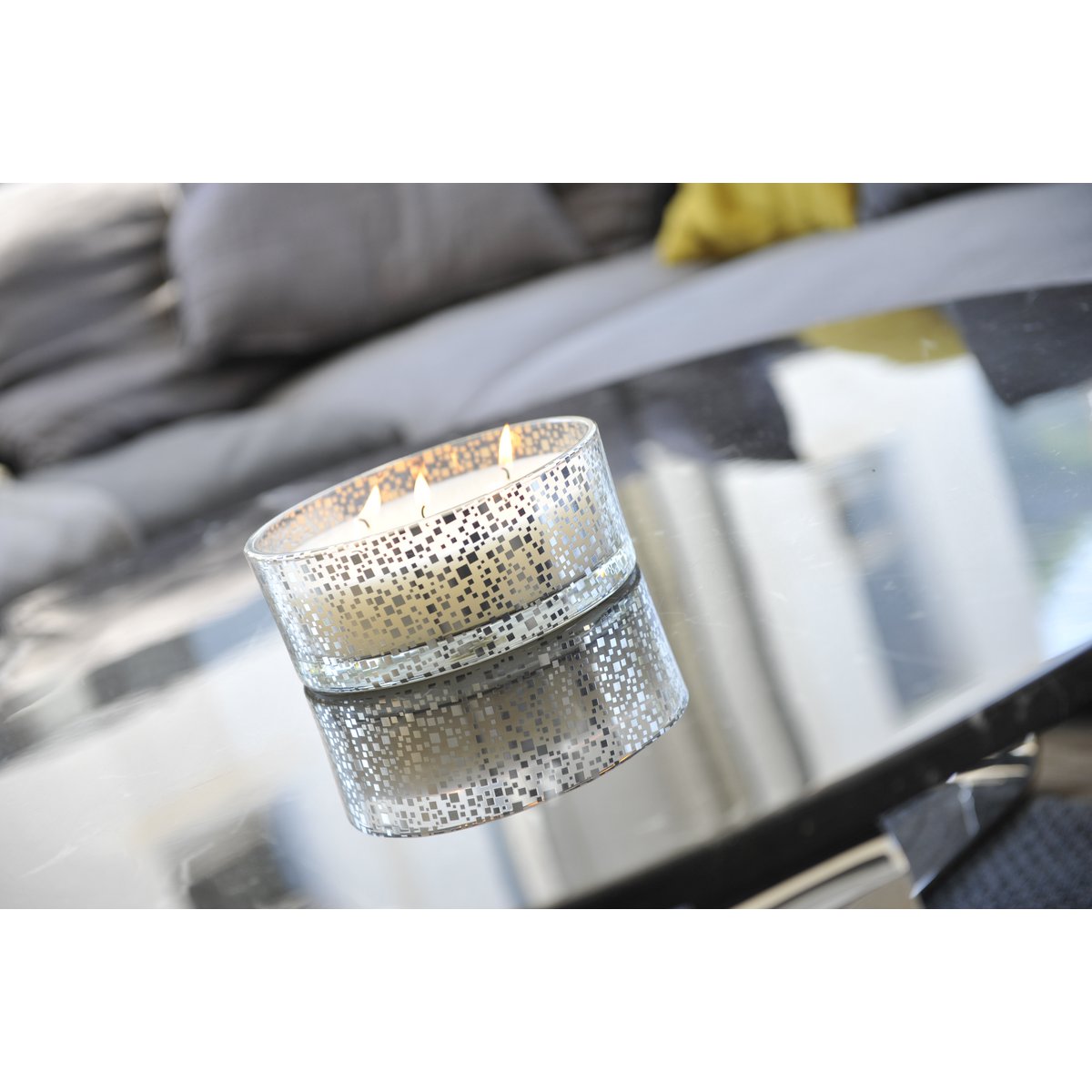 VANILLA CANDLE IN SILVER GLASS JAR - CozyVibe.eu