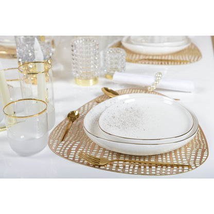 
Handmade oval dessert plate, perfect for home decoration and kitchen use | CozyVibe

