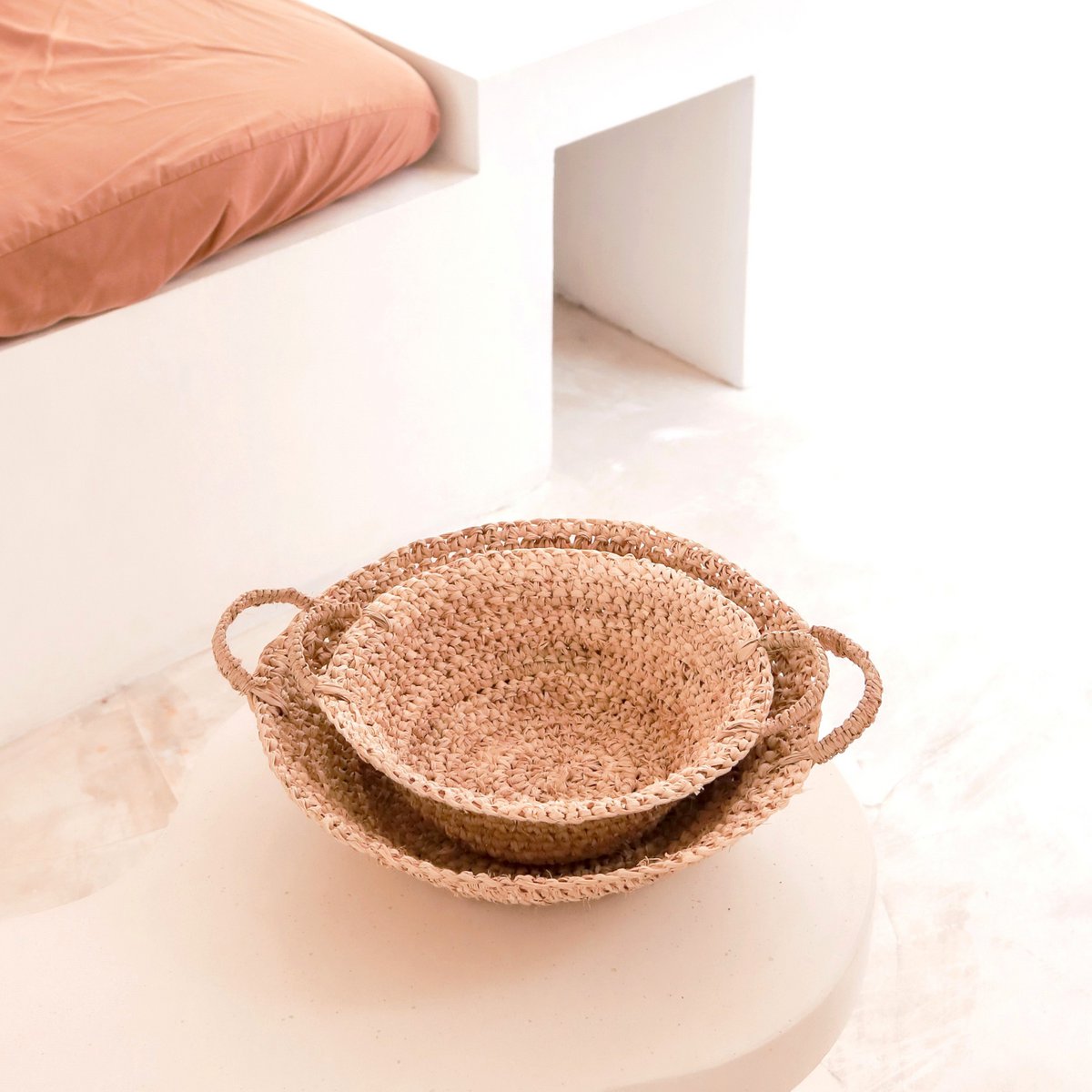 Woven Raffia Bowl | Fruit Bowl made from Light Natural Fibres | Bread Basket RAGA (2 sizes) - CozyVibe.eu