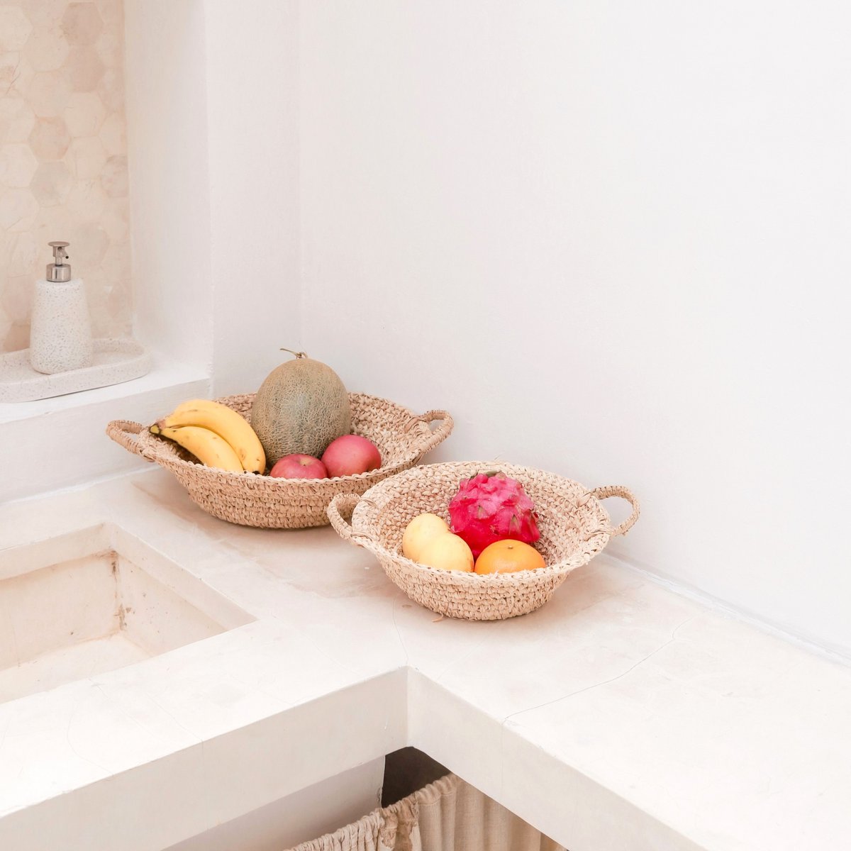 Woven Raffia Bowl | Fruit Bowl made from Light Natural Fibres | Bread Basket RAGA (2 sizes) - CozyVibe.eu
