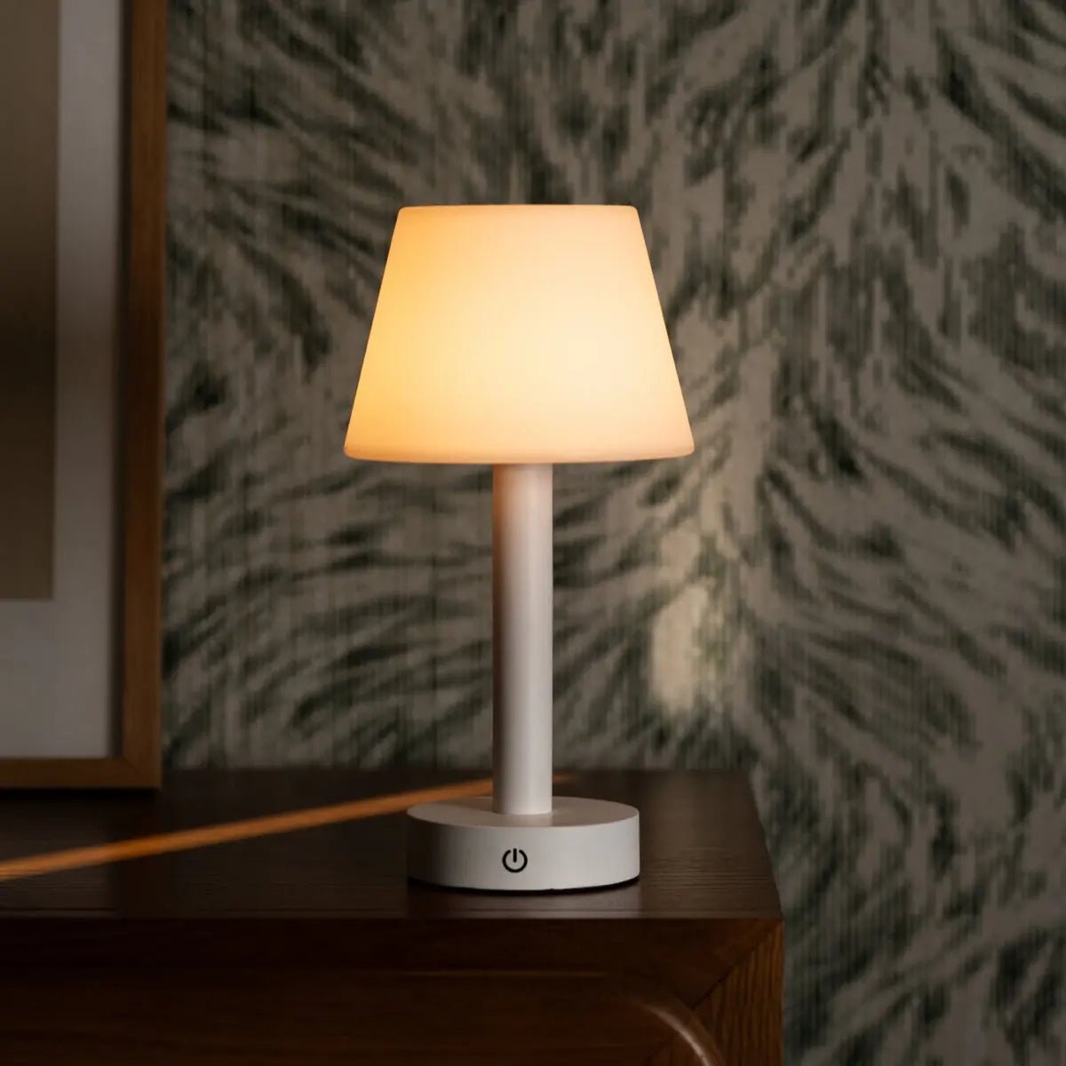 Zoë White Wooden Lamp – Cordless Dimmable Rechargeable Design - CozyVibe.eu
